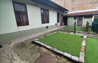 Eladó Budapest IV. kerületi házrész hirdetés (73394399)