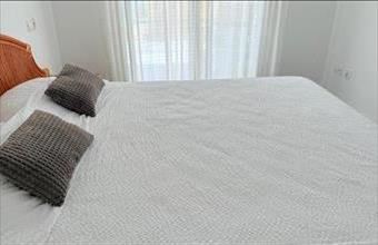 Eladó Spanyolországi tégla lakás hirdetés (93293344)