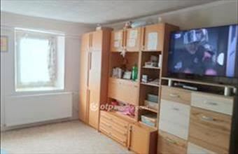 Eladó Kisújszállási családi ház hirdetés (95356334)