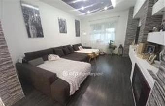 Eladó Téglási családi ház hirdetés (49374887)