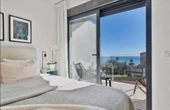 Eladó Spanyolországi sorház hirdetés (89676898)