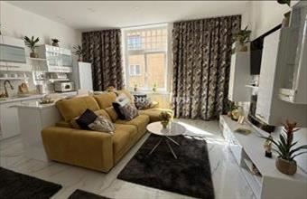 Eladó Budapest V. kerületi tégla lakás hirdetés (77325642)