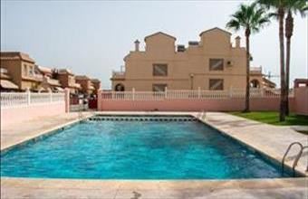 Eladó Spanyolországi sorház hirdetés (33922946)