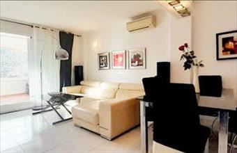 Eladó Spanyolországi sorház hirdetés (24229655)