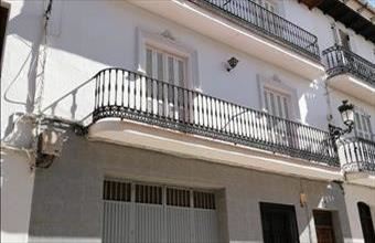 Eladó Spanyolországi sorház hirdetés (77899492)