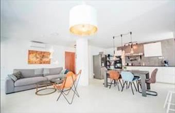 Eladó Spanyolországi tégla lakás hirdetés (68918497)