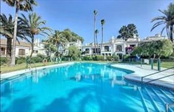 Eladó Spanyolországi sorház hirdetés (52873342)