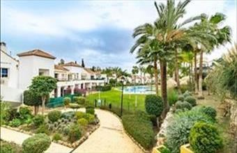 Eladó Spanyolországi tégla lakás hirdetés (32747624)