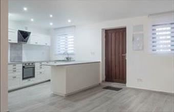 Eladó Spanyolországi sorház hirdetés (27114673)