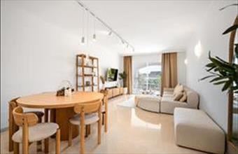 Eladó Spanyolországi tégla lakás hirdetés (95338736)