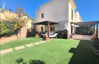 Eladó Spanyolországi sorház hirdetés (81835446)