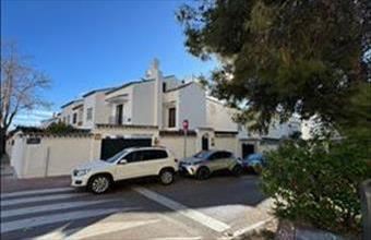 Eladó Spanyolországi sorház hirdetés (35483373)