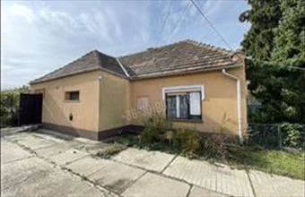 Eladó Tatai családi ház hirdetés (32876914)