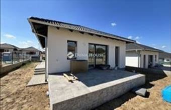 Eladó Őrbottyáni családi ház hirdetés (92593534)