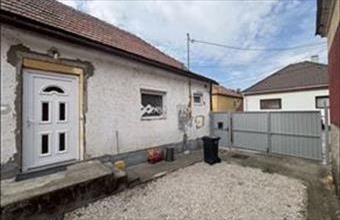 Eladó Sárisápi családi ház hirdetés (58993434)