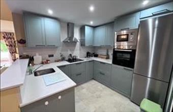 Eladó Spanyolországi tégla lakás hirdetés (93145978)