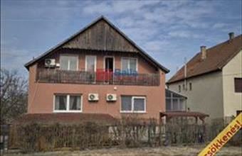 Eladó Galgahévízi családi ház hirdetés (34392375)