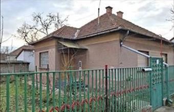 Eladó Szolnoki családi ház hirdetés (82897834)