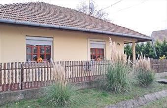 Eladó Tószegi családi ház hirdetés (59421872)