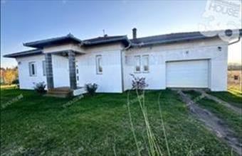 Eladó Kecskeméti családi ház hirdetés (43387653)