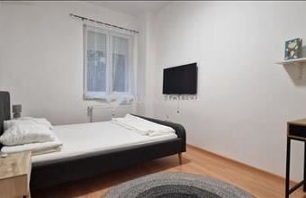 Kiadó Budapest V. kerületi tégla lakás hirdetés (84543144)