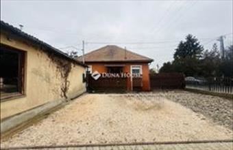 Eladó Vecsési házrész hirdetés (74644734)