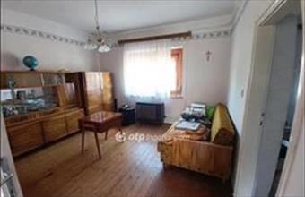 Eladó Forráskúti családi ház hirdetés (46751764)