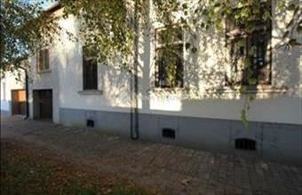 Eladó Kecskeméti családi ház hirdetés (36354876)