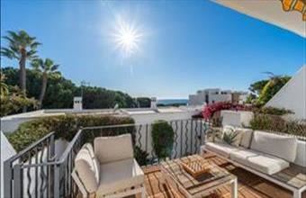 Eladó Spanyolországi sorház hirdetés (54342943)