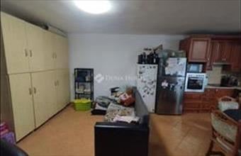 Eladó Tatabányai házrész hirdetés (57473411)