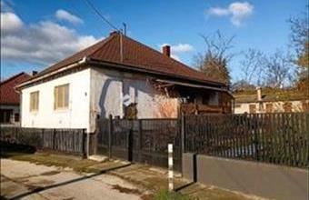Eladó Bajnai családi ház hirdetés (23211223)