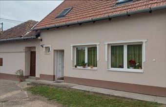 Eladó Szarvasi családi ház hirdetés (32777439)