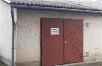 Eladó Csongrádi egyedi garázs hirdetés (98159746)