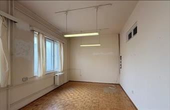 Kiadó Debreceni iroda irodaházban hirdetés (63798357)