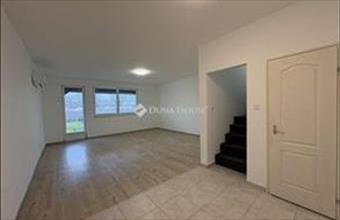 Eladó Újlengyeli családi ház hirdetés (33234597)