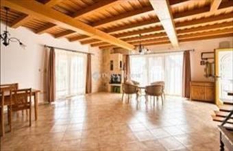 Eladó Budaörsi családi ház hirdetés (69326569)