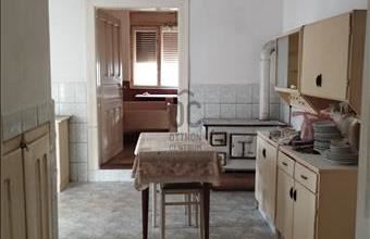 Eladó Bakonybéli családi ház hirdetés (71315699)