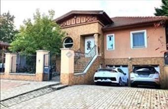 Eladó Kecskeméti családi ház hirdetés (44279732)