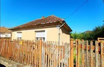 Eladó Vámosújfalui családi ház hirdetés (89499235)