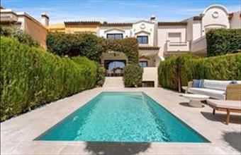 Eladó Spanyolországi sorház hirdetés (27544388)