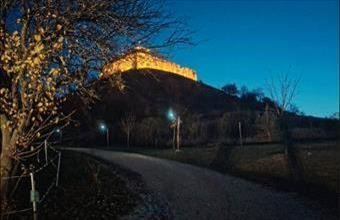 Eladó Sümegi családi ház hirdetés (23425632)