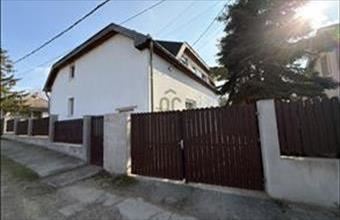 Eladó Péceli ikerház hirdetés (18265434)