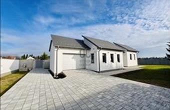 Eladó Börcsi családi ház hirdetés (33397998)