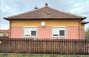 Eladó Abádszalóki családi ház hirdetés (63193871)