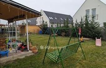 Eladó Váci sorház hirdetés (34322379)