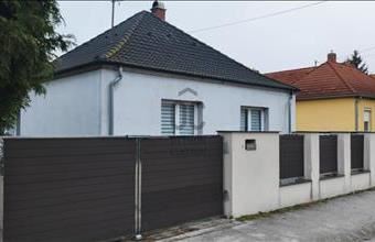 Eladó Ajkai családi ház hirdetés (75837498)