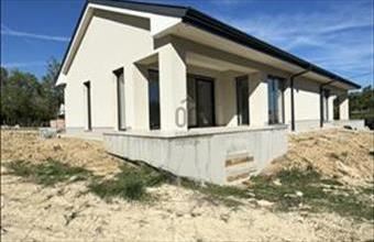 Eladó Keszthelyi családi ház hirdetés (29798334)