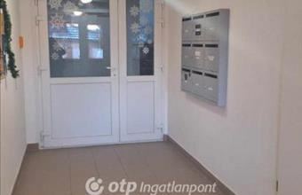 Eladó Szolnoki tégla lakás hirdetés (72474379)