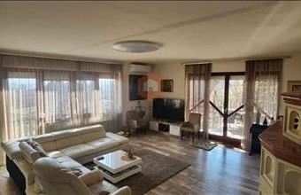 Eladó Pécsi családi ház hirdetés (84145454)