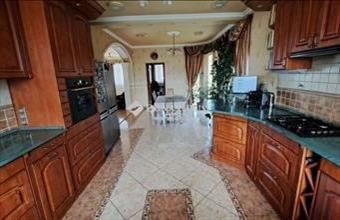 Eladó Kerepesi családi ház hirdetés (78214153)